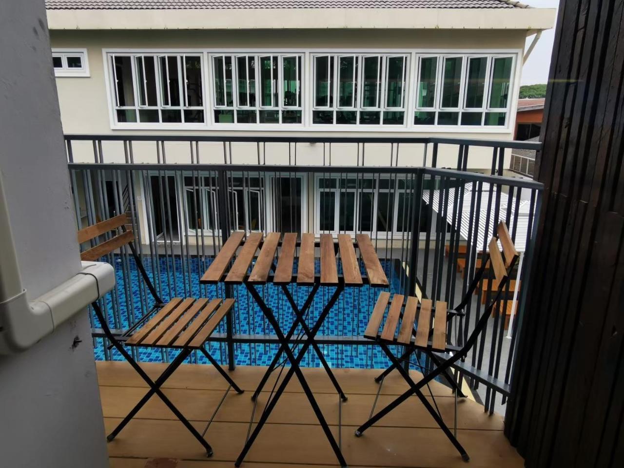 Buritel Hotel Buriram Quarto foto